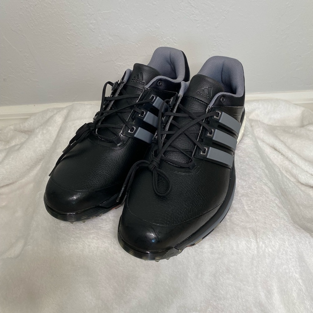 NWOT Adidas Golf Shoes
